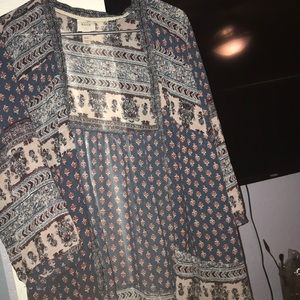 Super cute vintage pattern cardigan